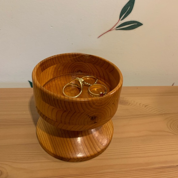 Handcrafted vintage wooden trinket dish / chalice - Picture 2 of 7